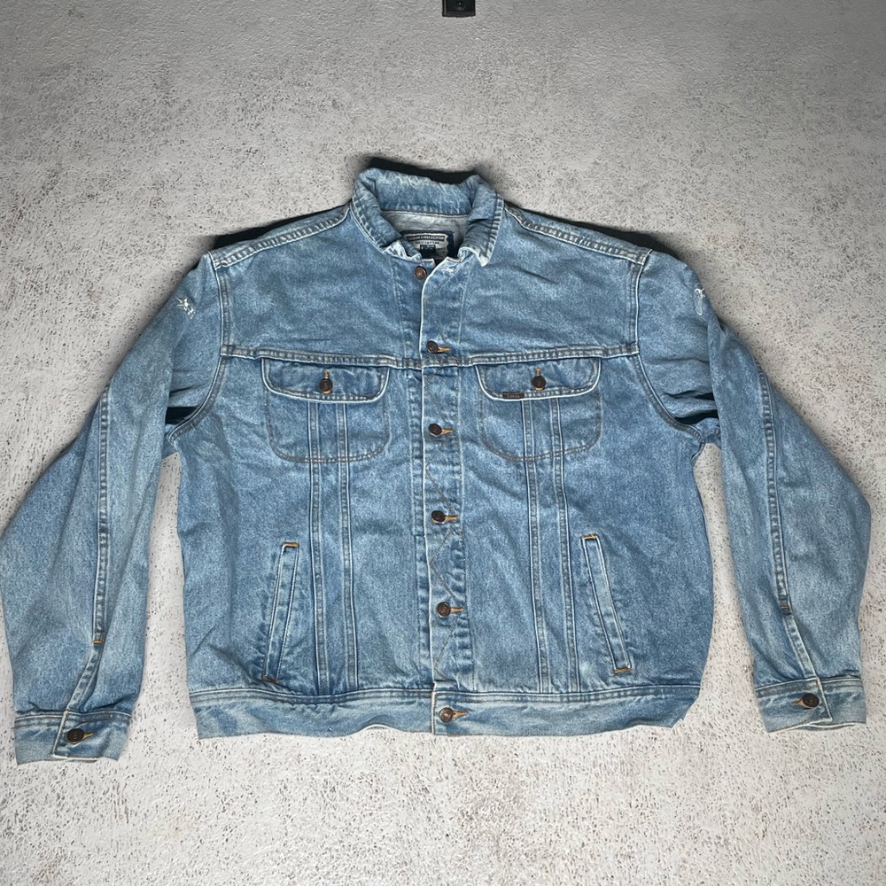 vintage lee denim jean jacket with a usa network and sci-fi channel patches